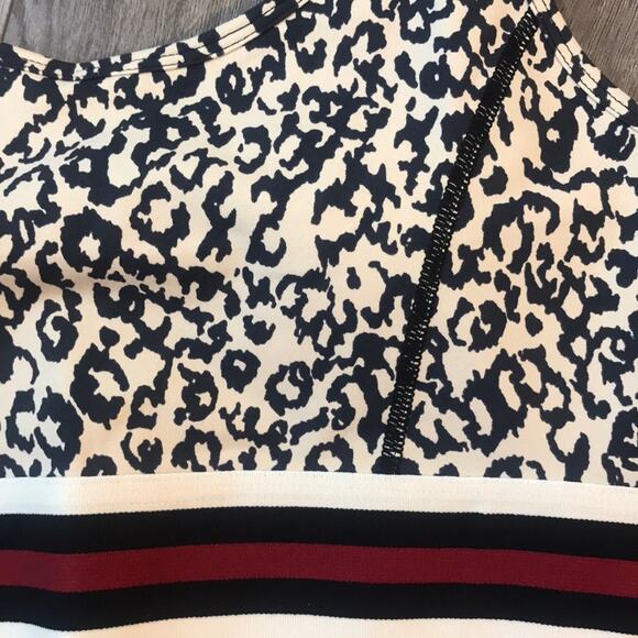 NWT  Leopard Sports Bra Size Small - Picture 4 of 4
